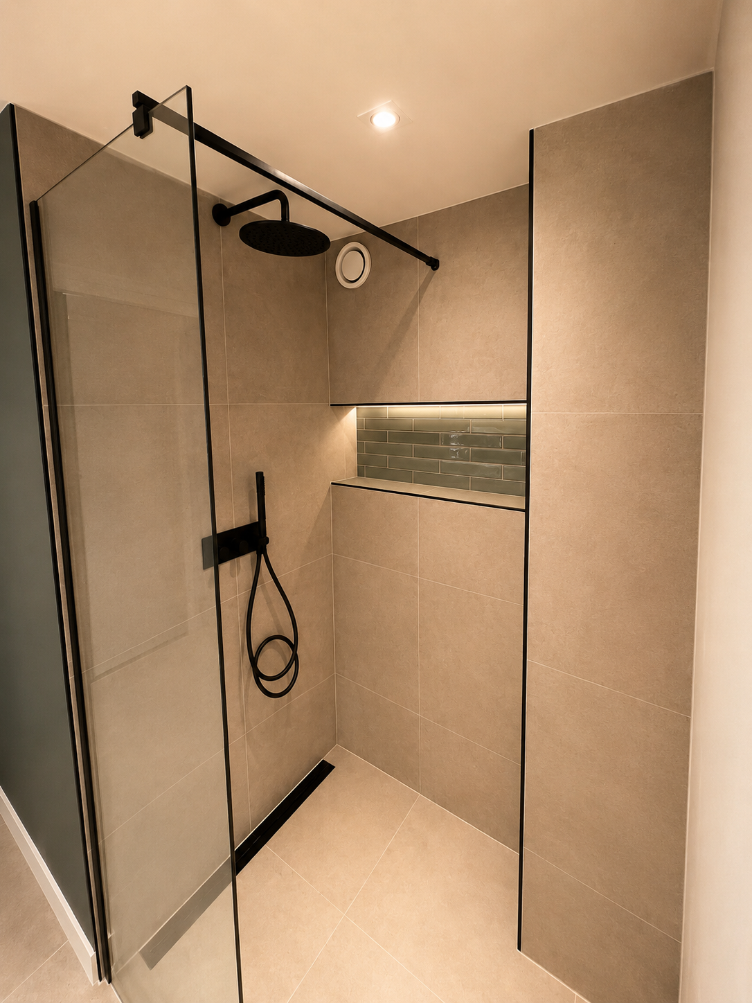 Douche-badkamer-aannemer-iconic-interiors-amsterdam
